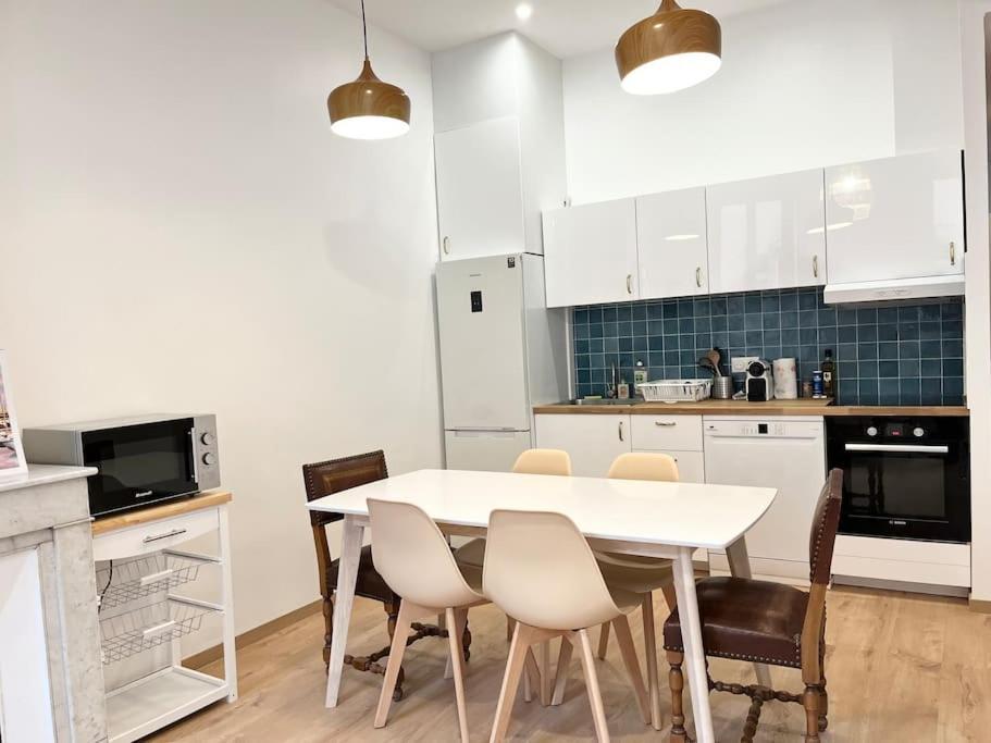 Pleasant 3-Bedroom Flat In The Center Of Марсель Экстерьер фото