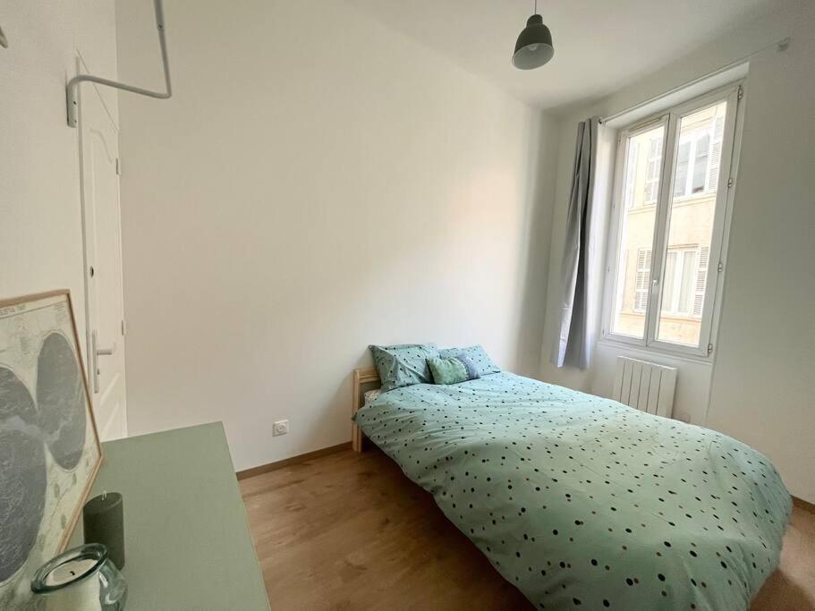 Pleasant 3-Bedroom Flat In The Center Of Марсель Экстерьер фото